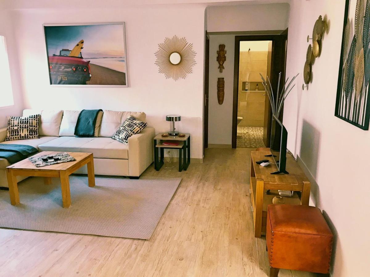 Town House With Patio In Quiet Residential Area 10 Min From Beach トレモリノス エクステリア 写真